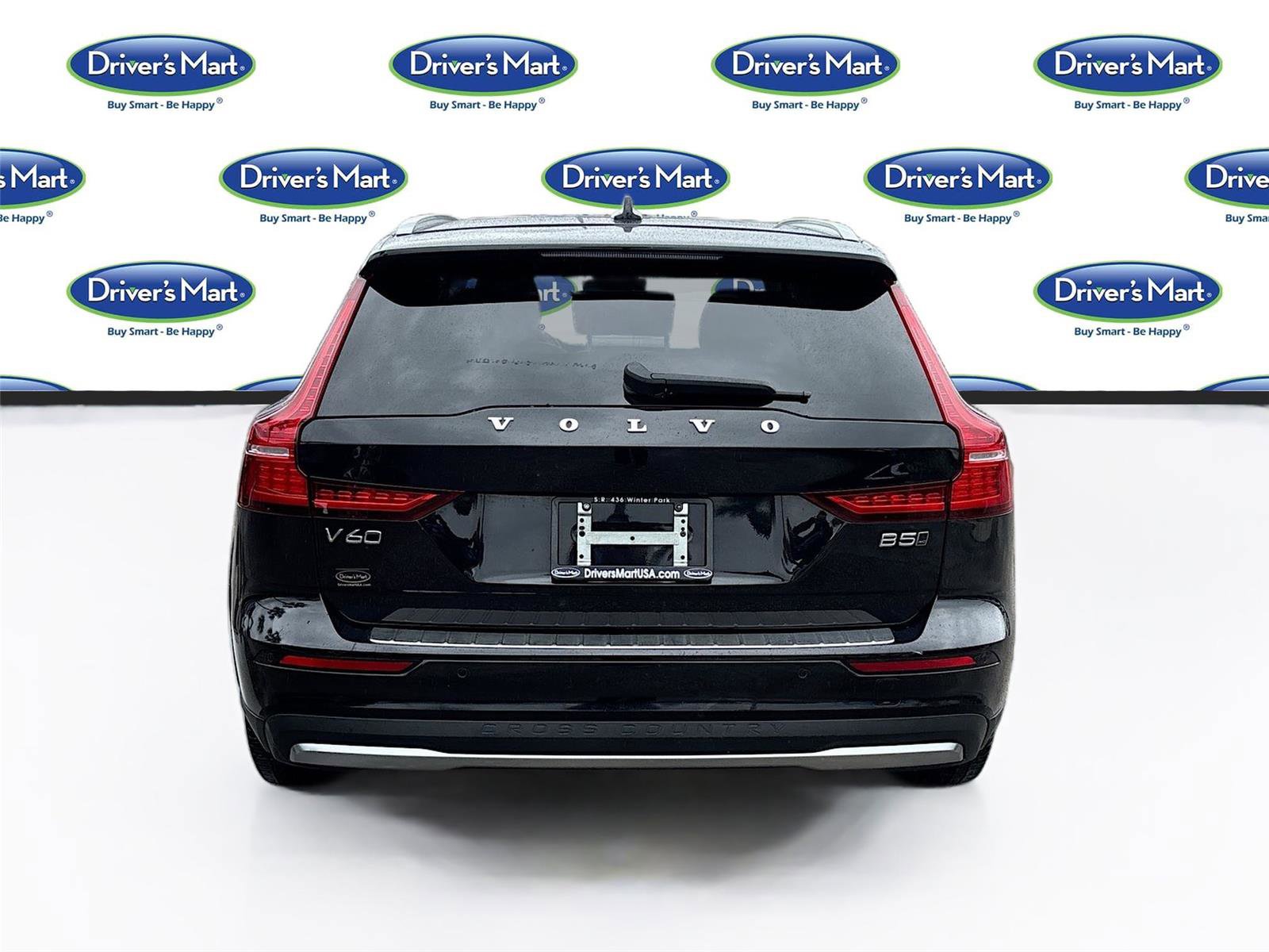 Used 2025 Volvo V60 B5 Cross Country Plus AWD/4WD image 6