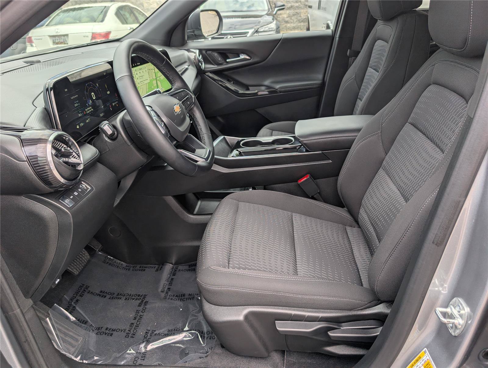 Used 2025 Chevrolet Equinox LT AWD/4WD image 16