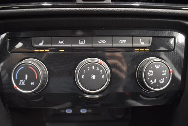 Used 2025 Volkswagen Taos S AWD/4WD image 27