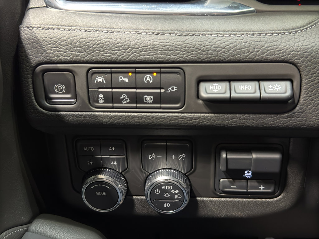 Used 2022 GMC Yukon XL Denali w/ Max Trailering Package image 34