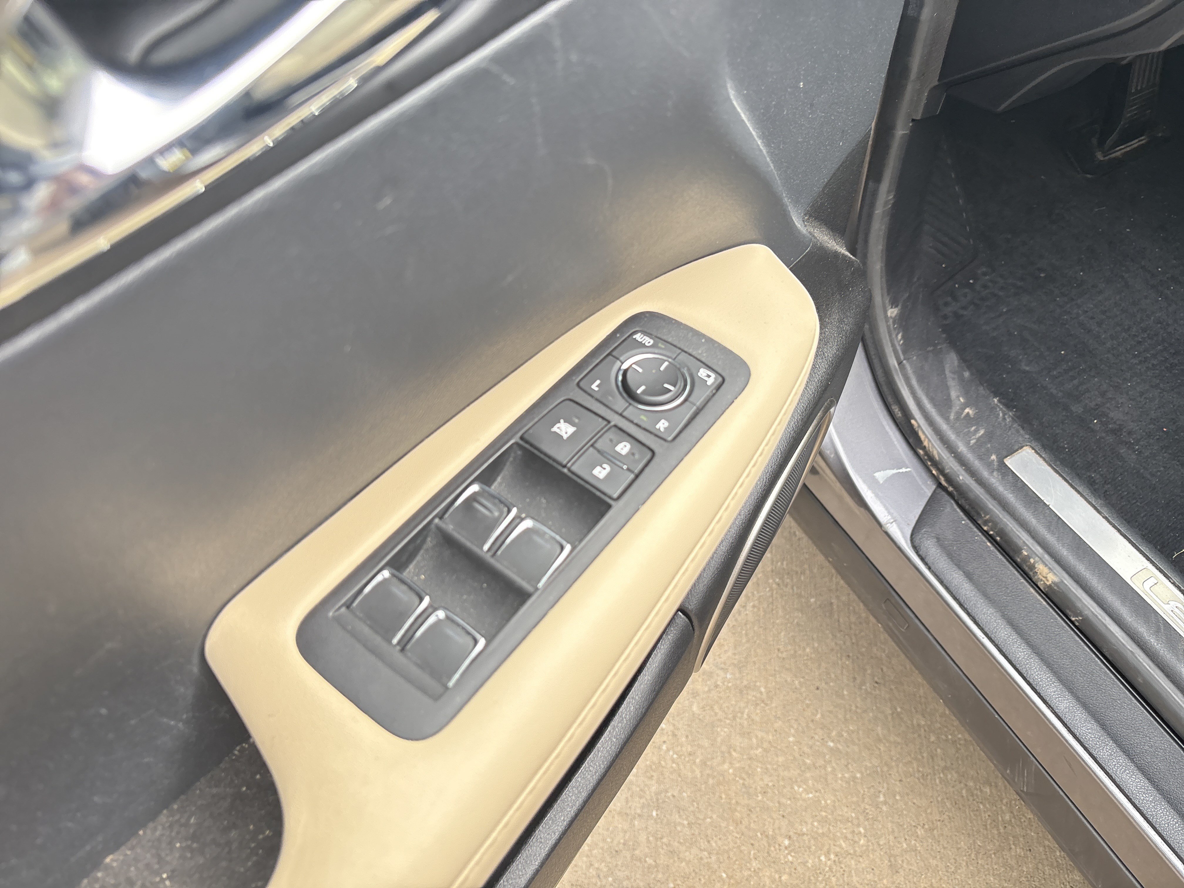 Certified 2022 Lexus RX 350 AWD w/ Premium Package image 15