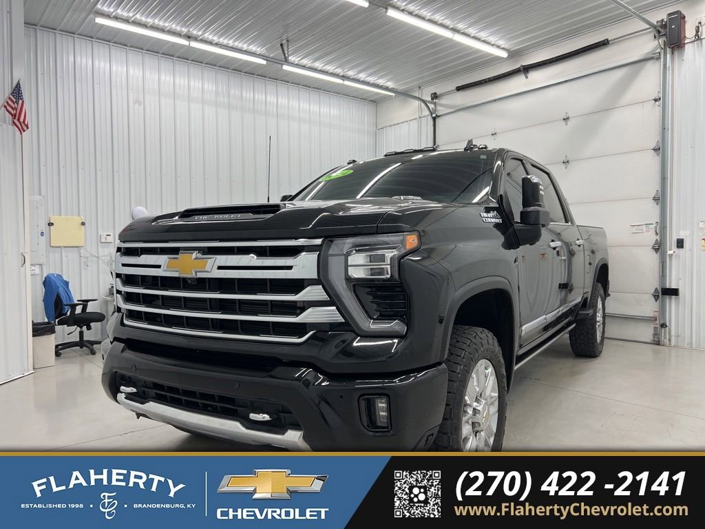 Used 2024 Chevrolet Silverado 2500 High Country w/ Technology Package AWD/4WD image 5