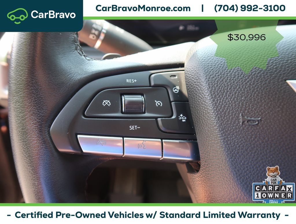 Certified 2024 Cadillac XT4 Luxury w/ Cold Weather Package FWD image 17