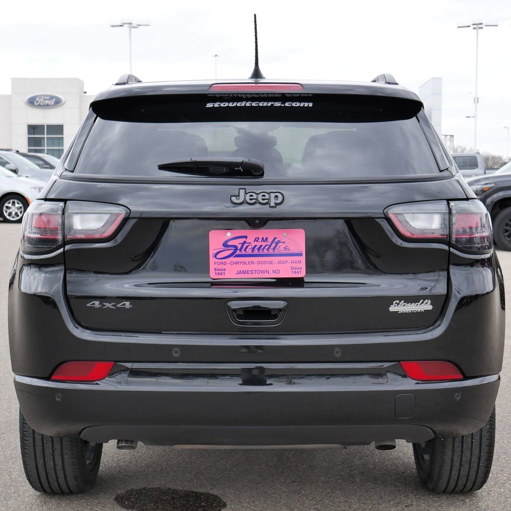 Used 2024 Jeep Compass Limited w/ High Altitude Package AWD/4WD image 10