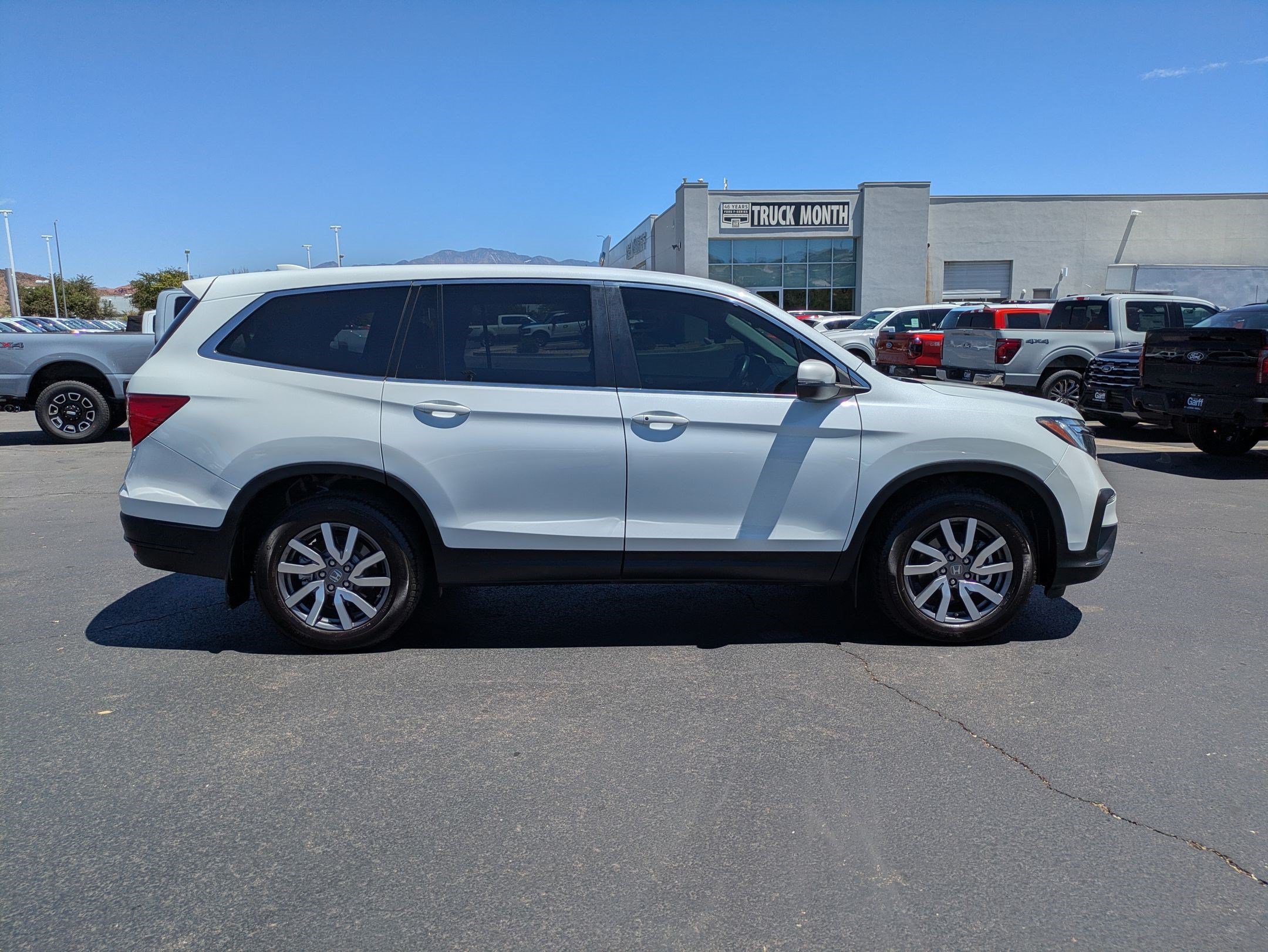 Used 2022 Honda Pilot EX-L image 2