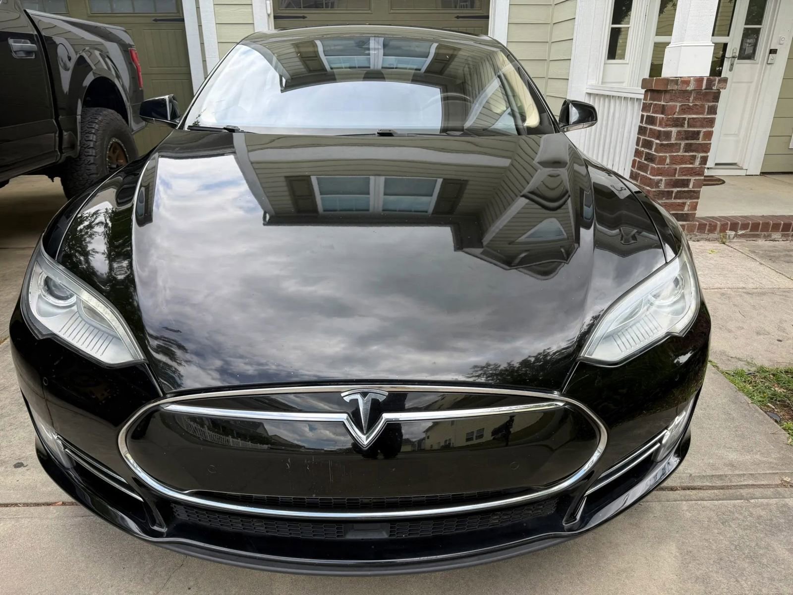 Used 2015 Tesla Model S 70D