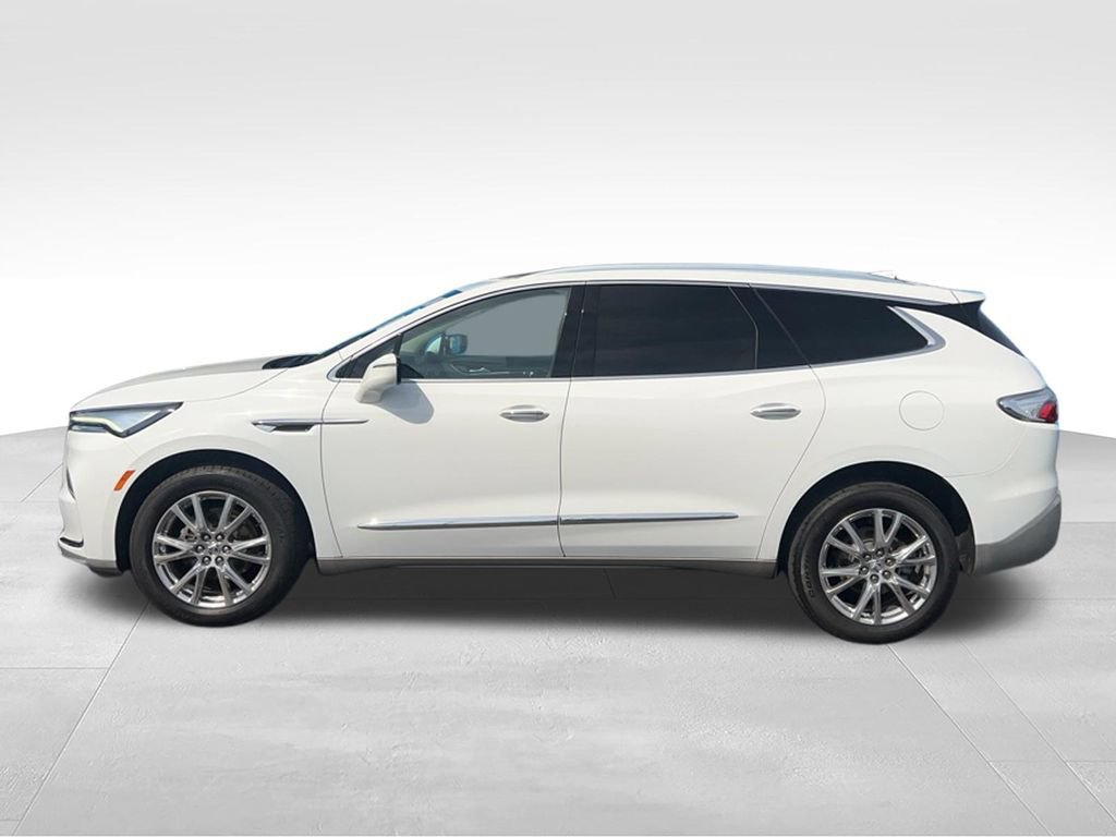 Used 2023 Buick Enclave Essence w/ Experience Buick Package AWD/4WD image 34
