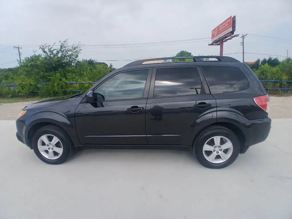 Used 2010 Subaru Forester 2.5X AWD/4WD image 8