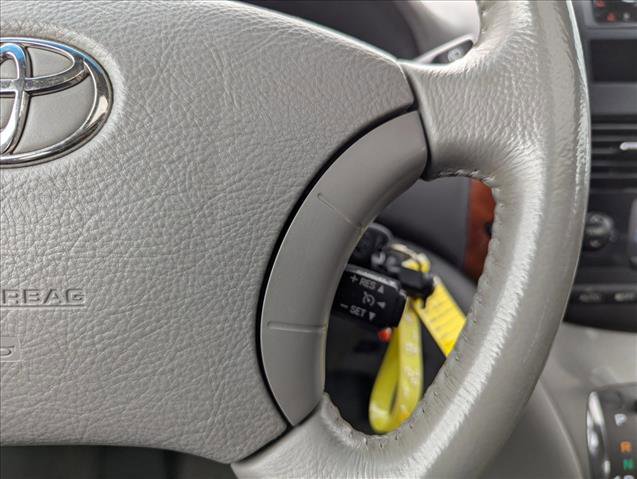 Used 2010 Toyota Sienna XLE FWD image 14