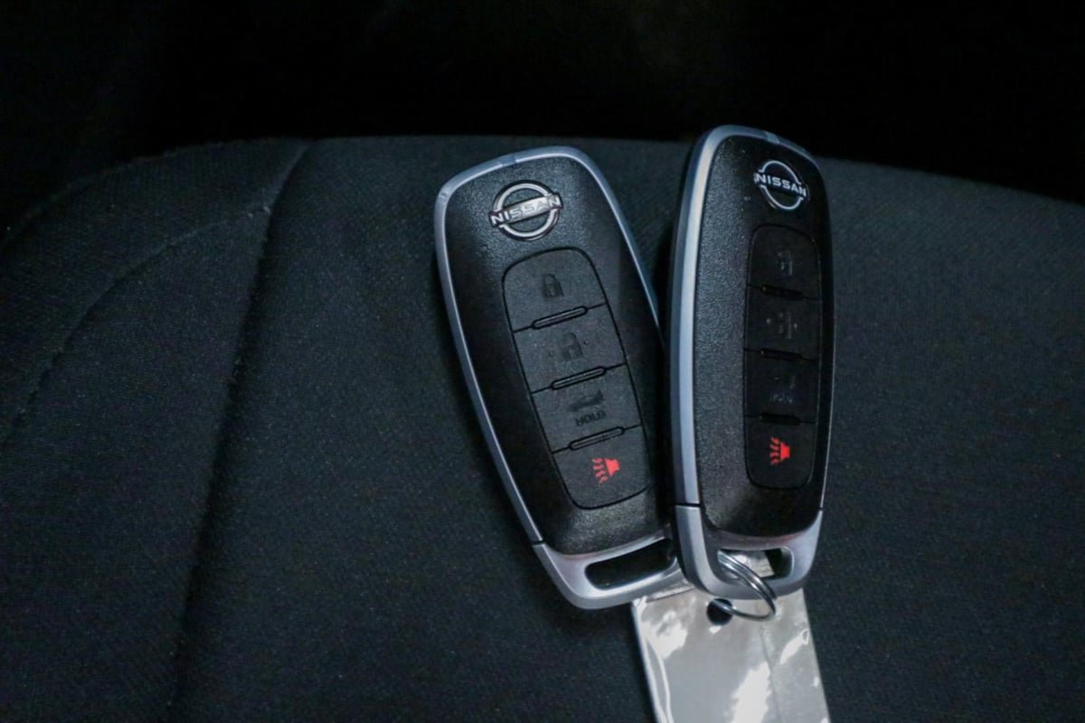 Used 2025 Nissan Sentra S FWD image 15
