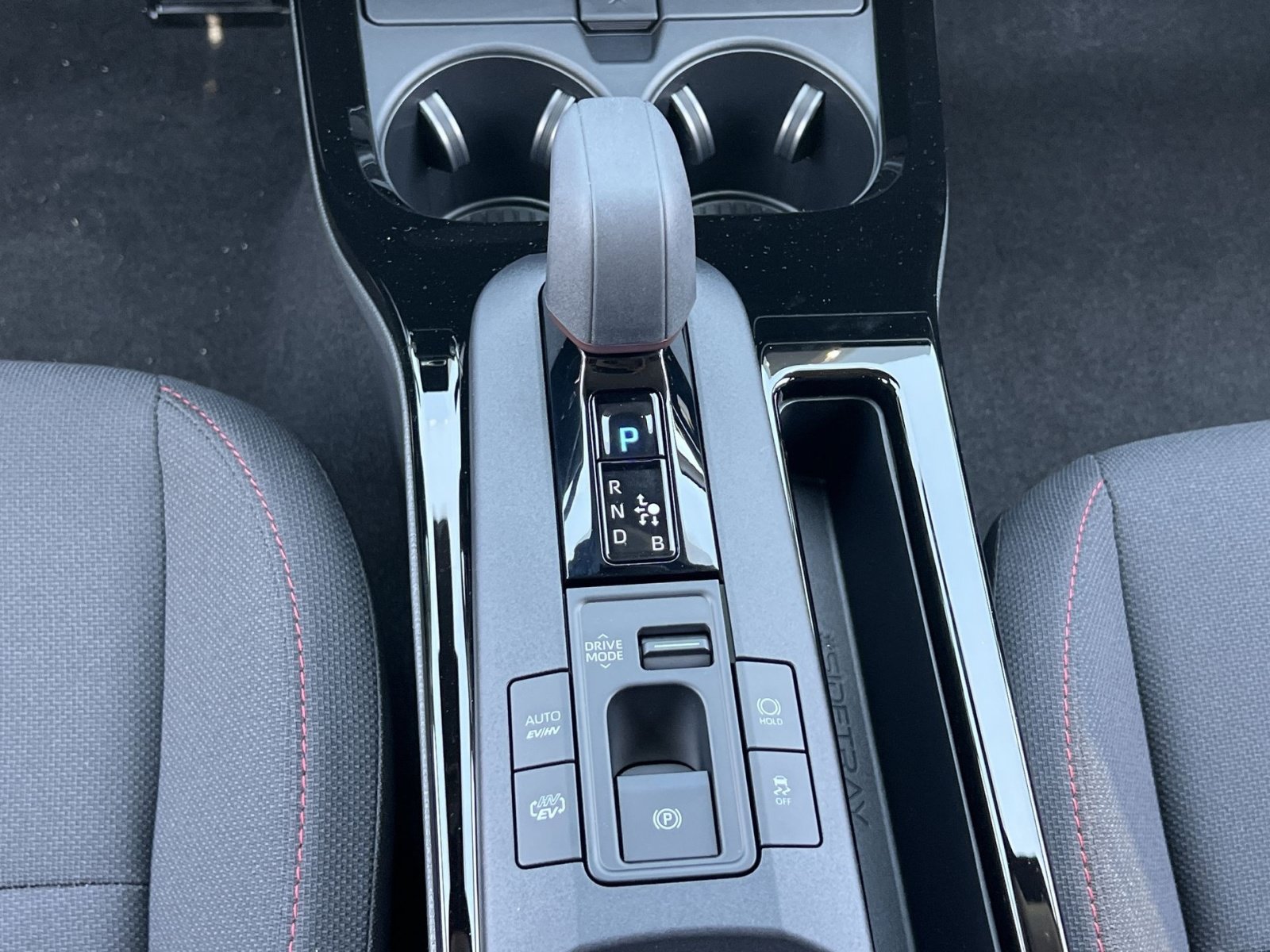 New 2026 Toyota Prius Plug-In Hybrid FWD image 19