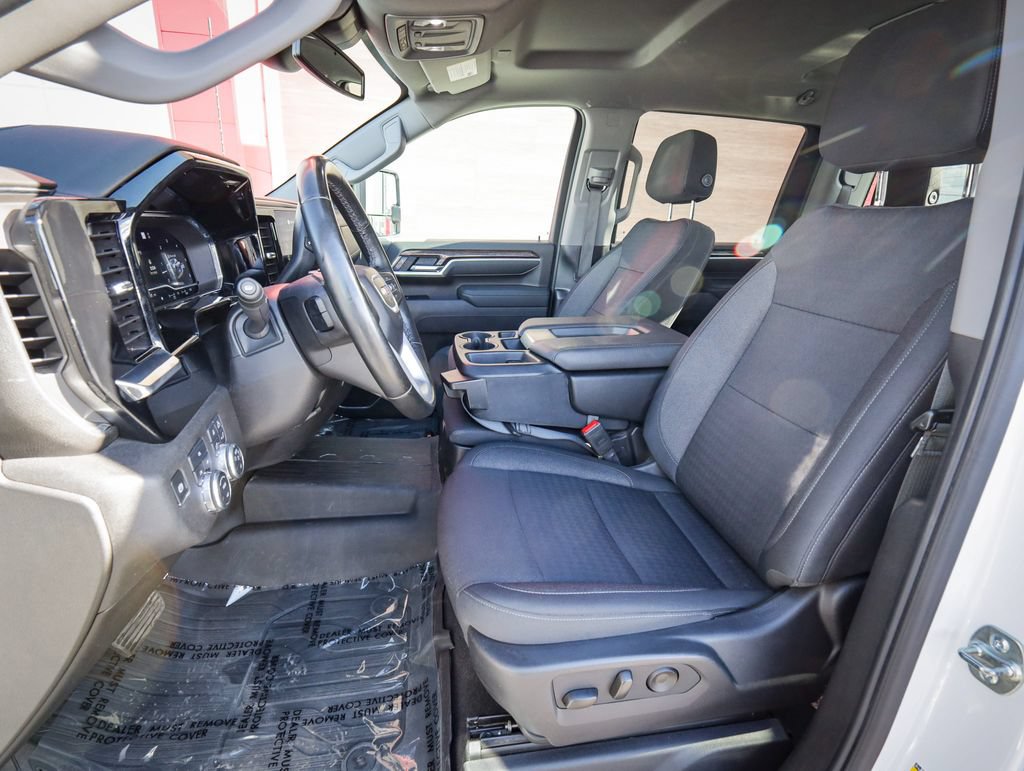 Used 2025 GMC Sierra 3500 SLE w/ SLE Convenience Package AWD/4WD image 13