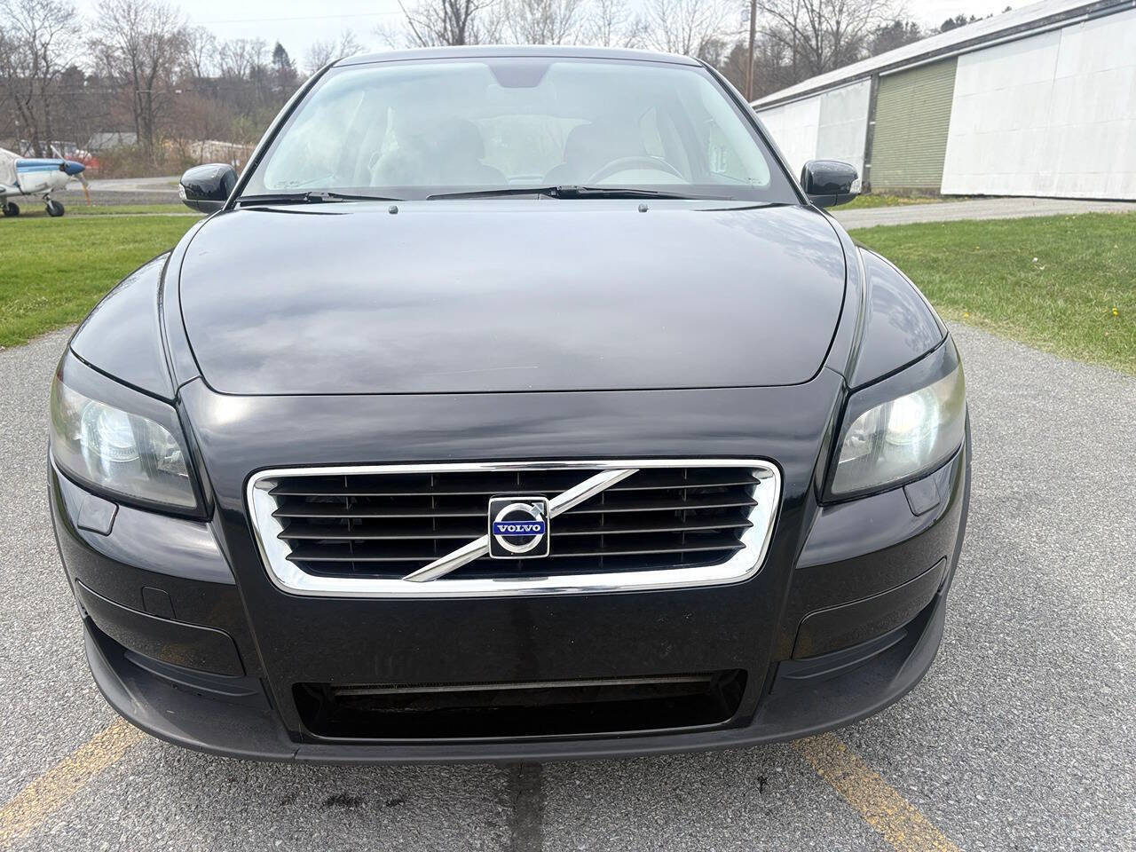Used 2009 Volvo C30 FWD image 2