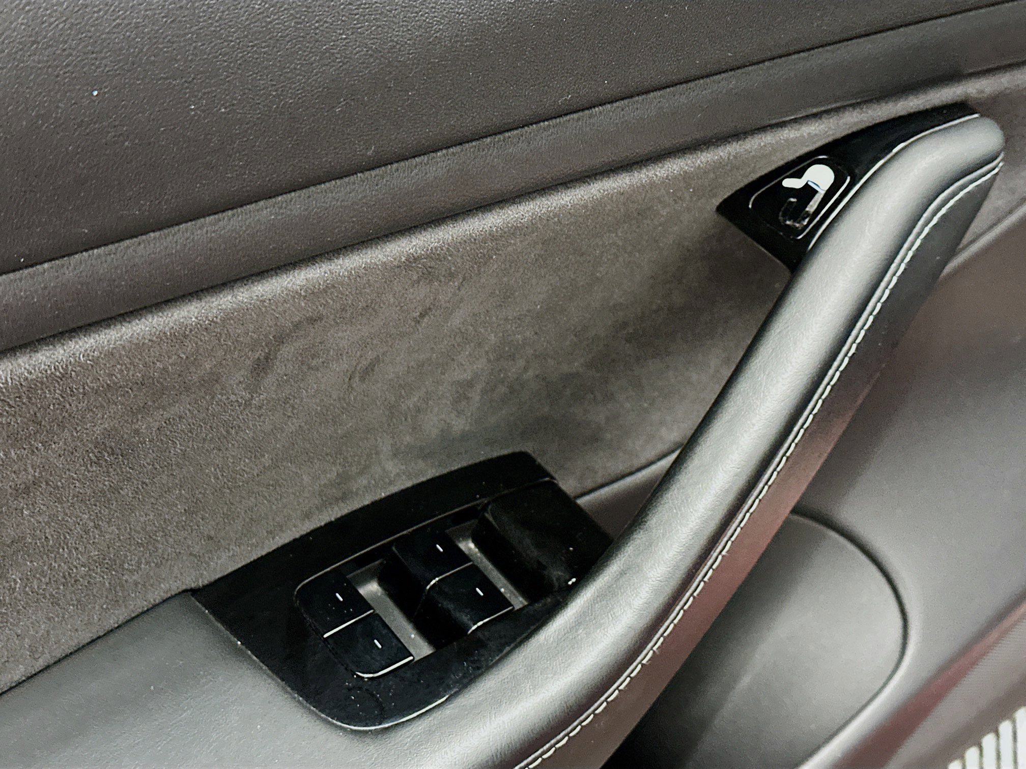 Used 2018 Tesla Model 3 Long Range image 15