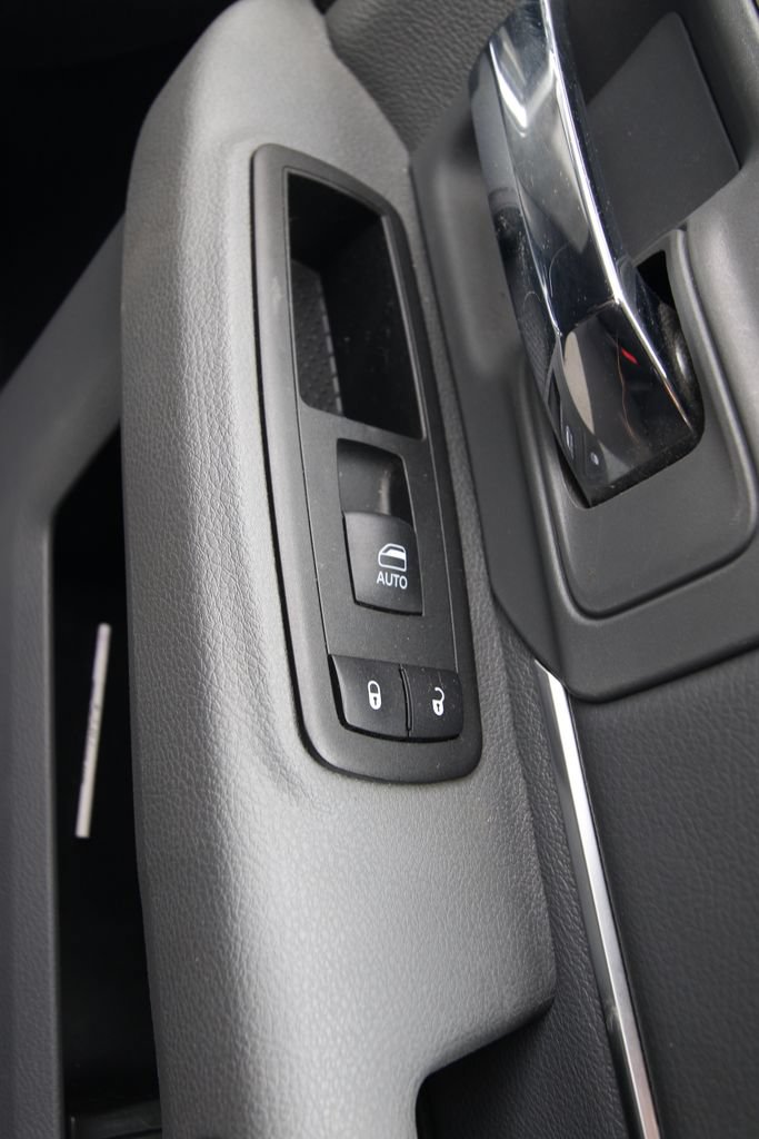 Used 2020 RAM 1500 Classic Warlock RWD image 23