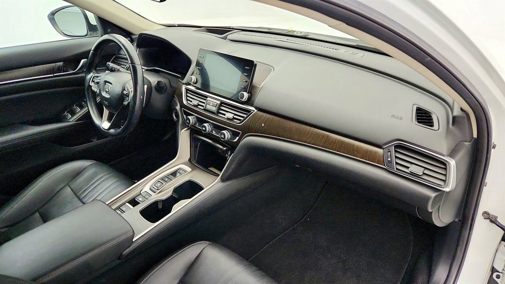 Used 2019 Honda Accord Touring image 24
