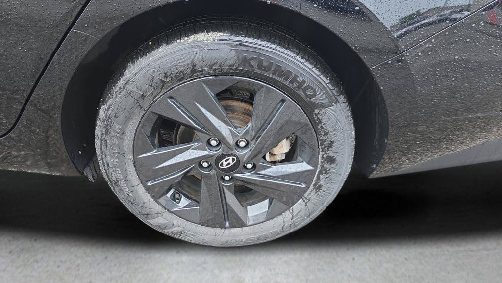 Certified 2023 Hyundai Elantra SEL FWD image 30