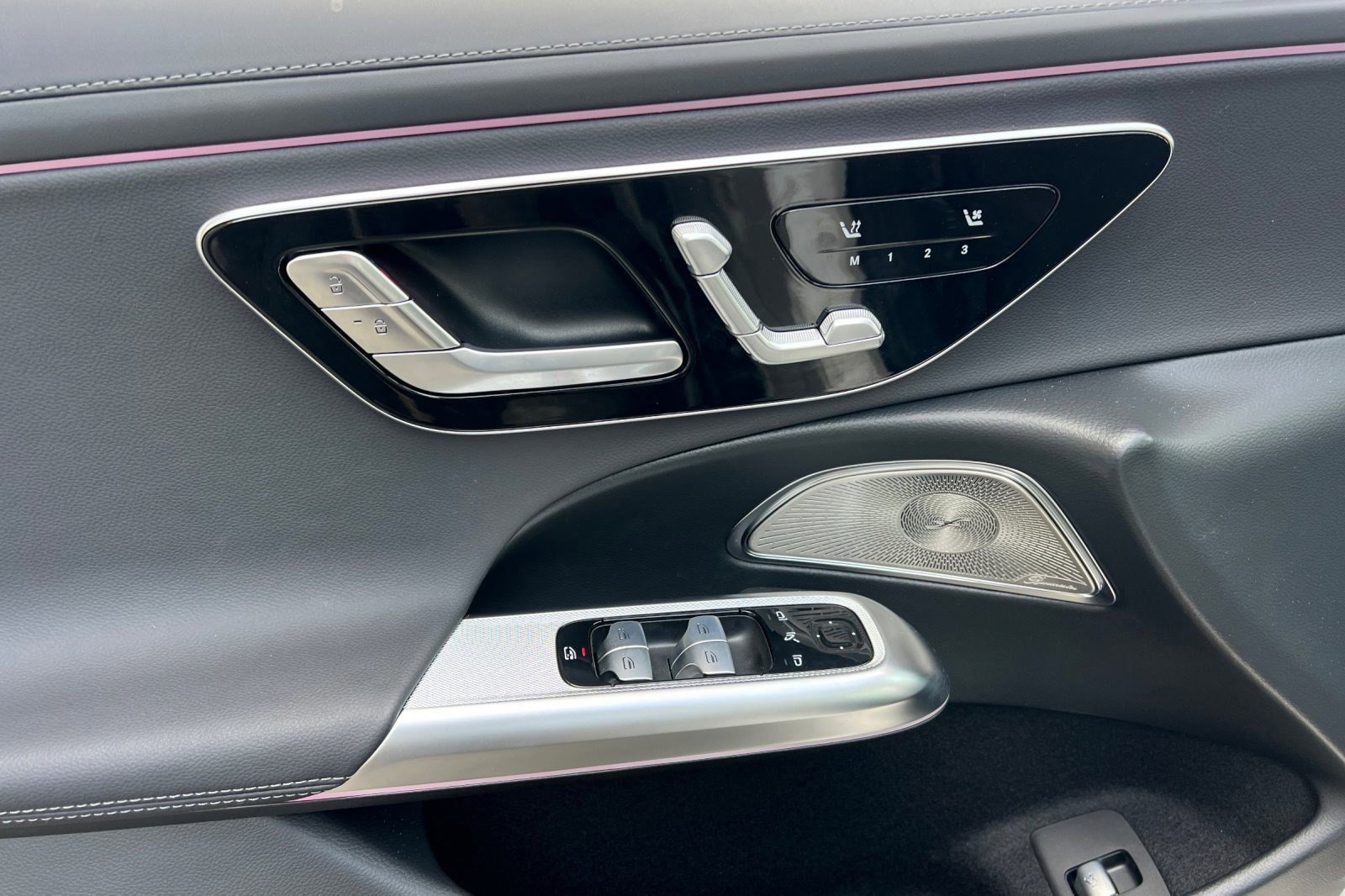 New 2025 Mercedes-Benz E 450 4MATIC All-Terrain Wagon image 12