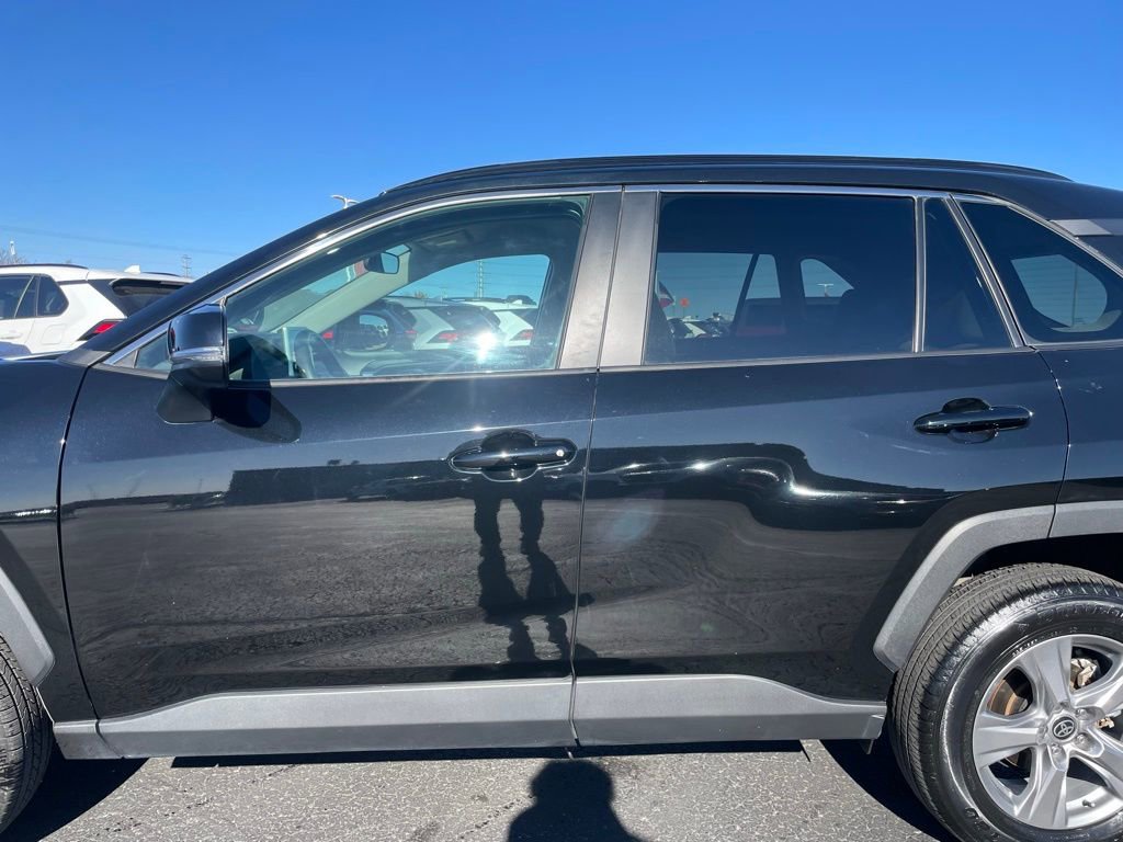 Used 2024 Toyota RAV4 XLE AWD/4WD image 24