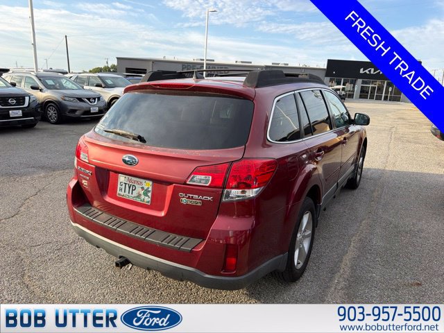 Used 2013 Subaru Outback 2.5i Limited w/ Moonroof Pkg AWD/4WD image 3