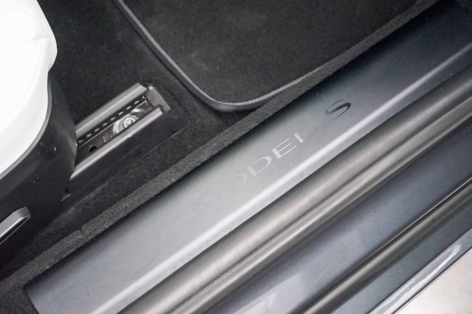 Used 2022 Tesla Model S Standard Range image 16