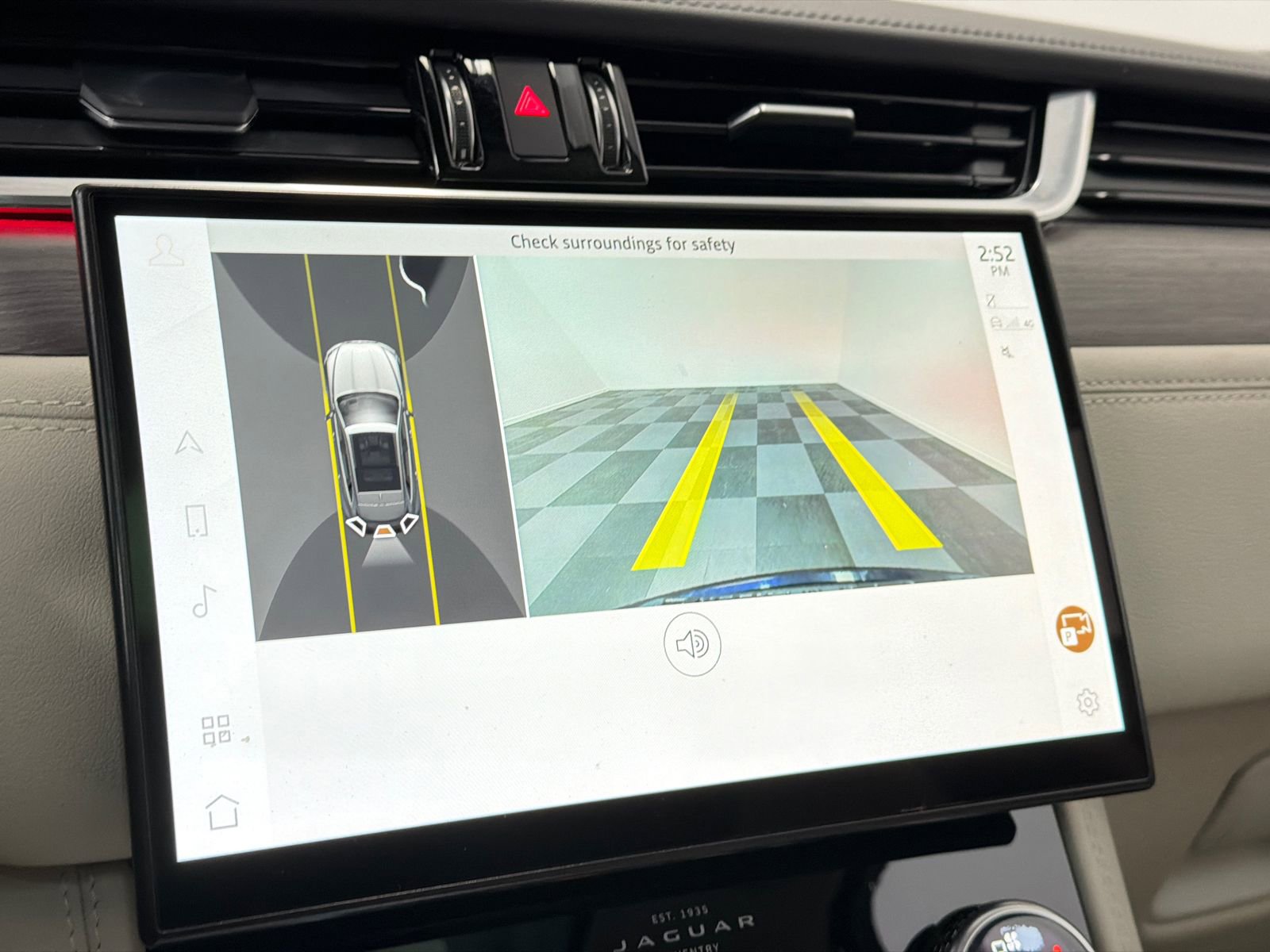 Used 2022 Jaguar F-PACE S image 30