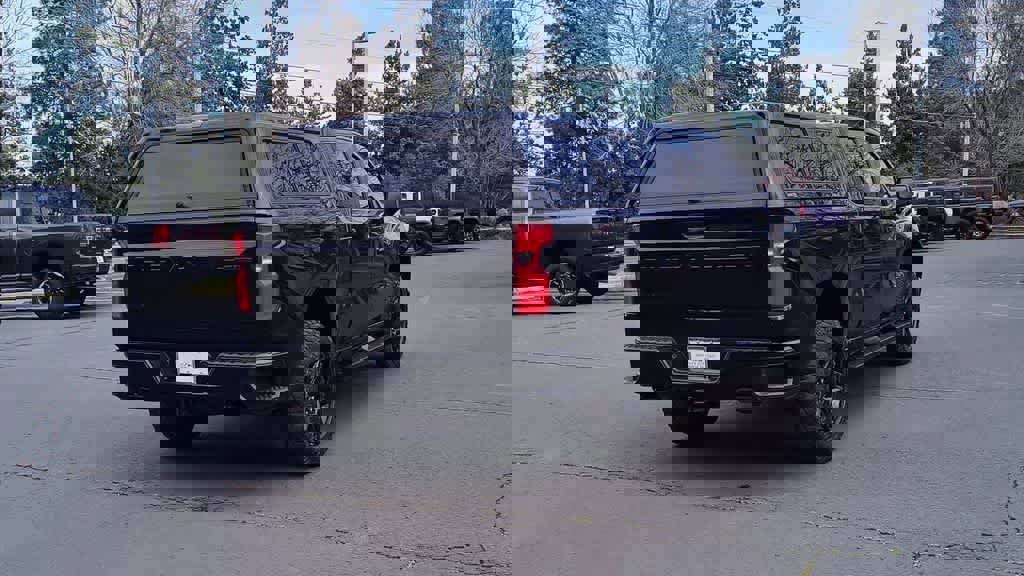 Used 2021 Chevrolet Silverado 1500 LT Trail Boss w/ Convenience Package II AWD/4WD image 8