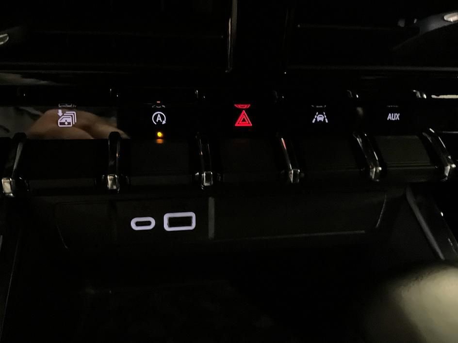 Used 2024 GMC Canyon AT4 w/ Canyon Safety Plus Package image 19