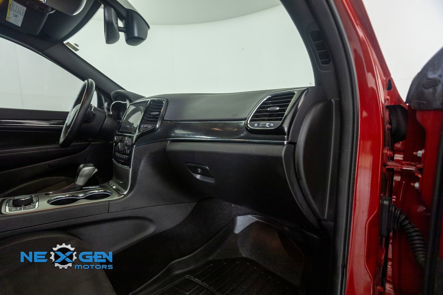 Used 2019 Jeep Grand Cherokee Trailhawk image 38