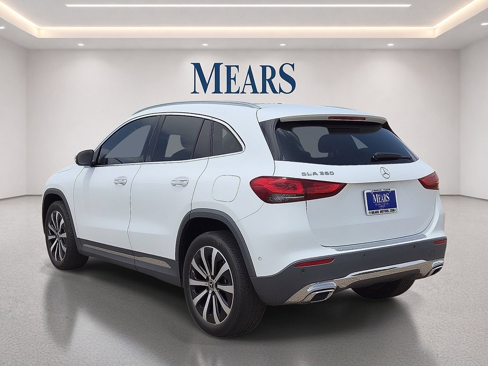 Used 2023 Mercedes-Benz GLA 250 w/ Premium Package image 3