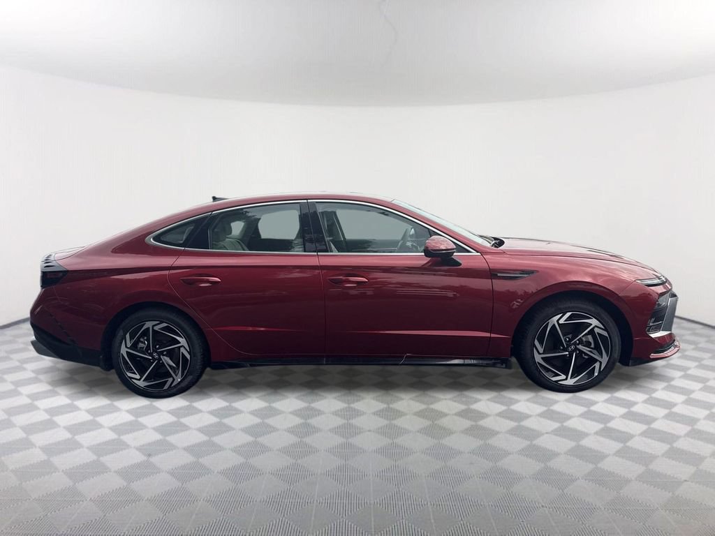 New 2026 Hyundai Sonata SEL FWD image 4
