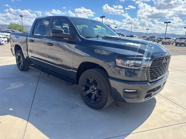 New 2026 RAM 1500 Express AWD/4WD image 5