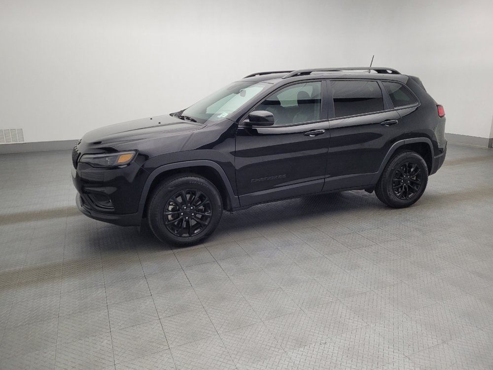 Used 2023 Jeep Cherokee Altitude Lux image 2