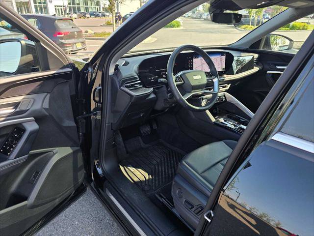Used 2025 Audi Q5 Premium w/ Convenience Package AWD/4WD image 20