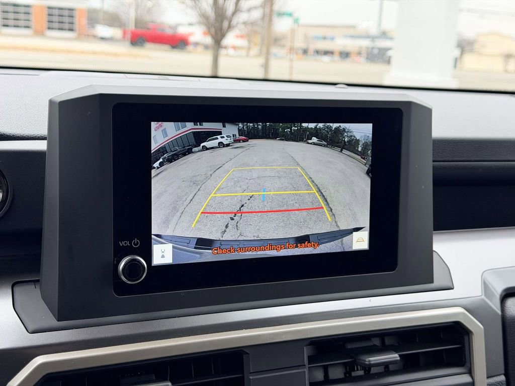 Certified 2024 Toyota Tacoma SR5 image 4