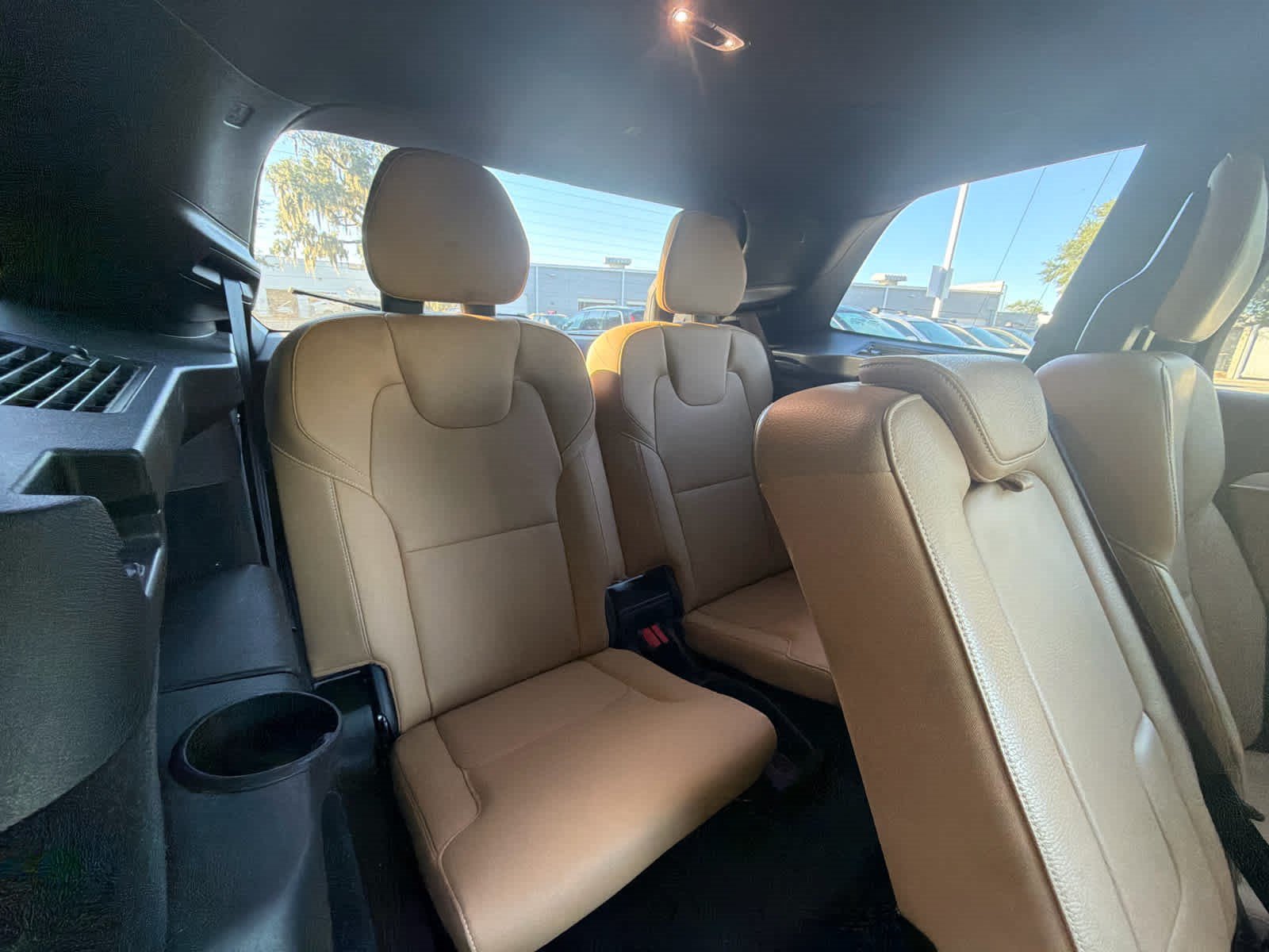 Used 2017 Volvo XC90 T6 Momentum w/ Vision Package AWD/4WD image 20