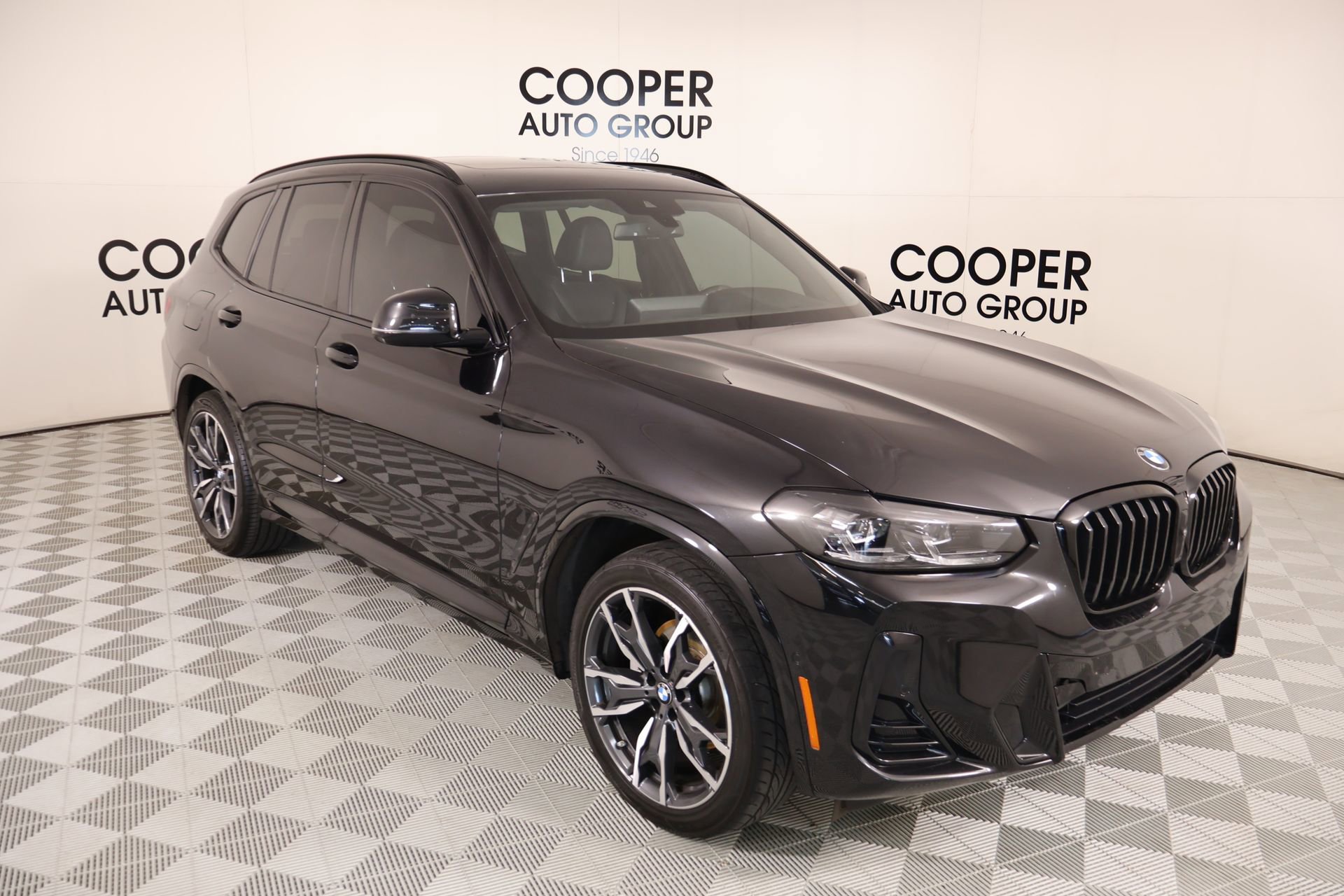 Used 2023 BMW X3 xDrive30i w/ M Sport Package AWD/4WD image 1