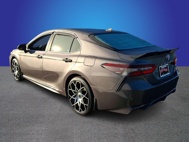 Used 2023 Toyota Camry SE FWD image 6