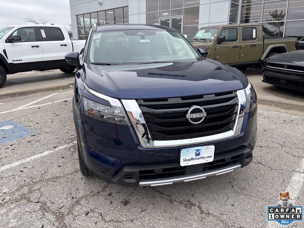 Used 2025 Nissan Pathfinder SL image 9