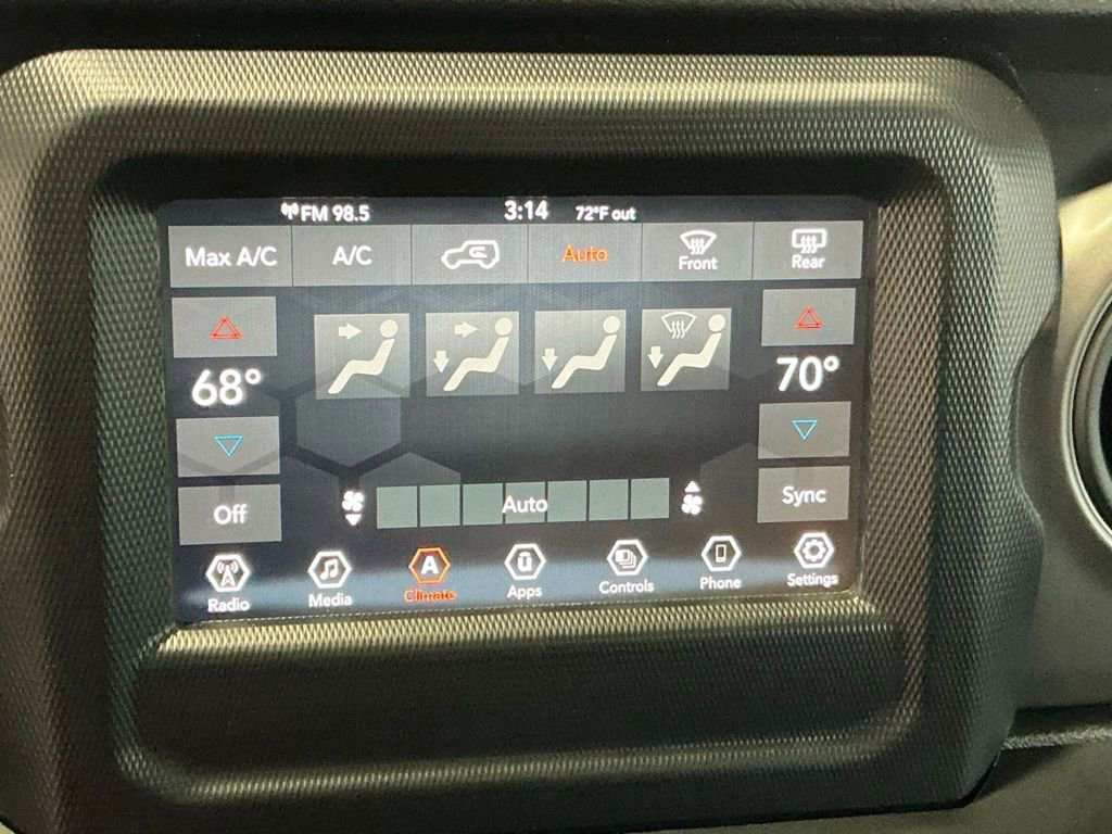 Used 2022 Jeep Wrangler Unlimited Sport image 7