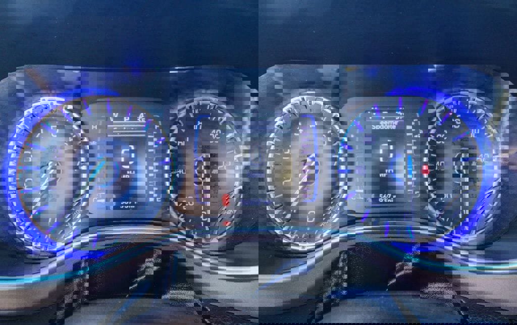 Used 2023 Chrysler Voyager LX image 22