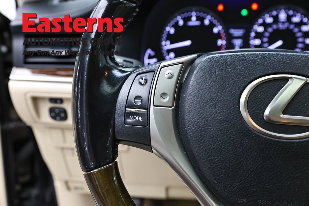 Used 2015 Lexus ES 350 w/ Luxury Package FWD image 15