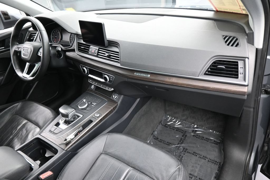 Used 2018 Audi Q5 2.0T Premium Plus w/ Premium Plus Package AWD/4WD image 40