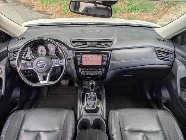 Used 2018 Nissan Rogue SL w/ Premium Package AWD/4WD image 32