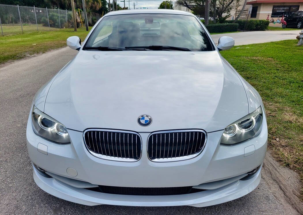 Used 2012 BMW 328i Convertible image 15