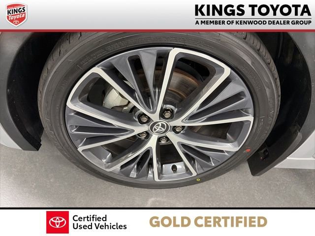 Used 2024 Toyota Prius Limited w/ Limited Premium Package AWD/4WD image 28