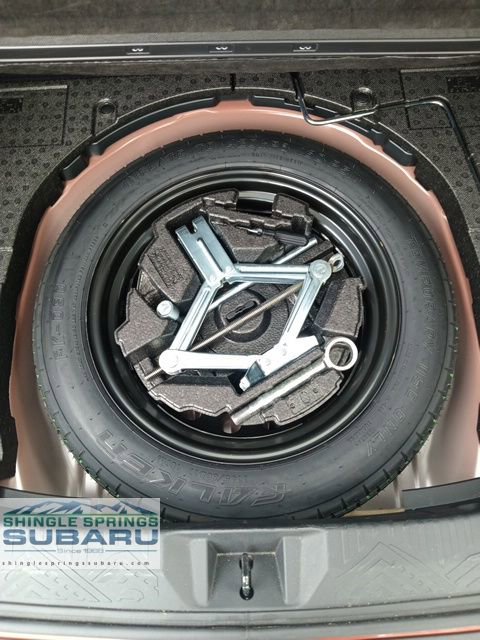 Used 2025 Subaru Crosstrek 2.0i Premium image 31