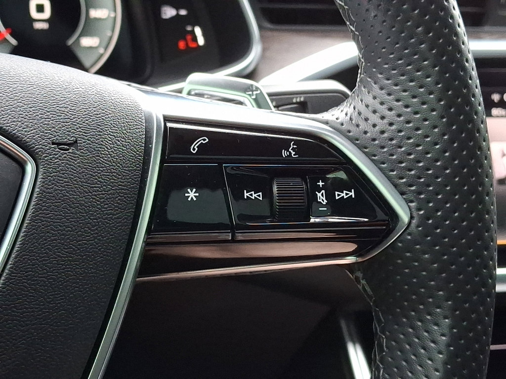 Used 2021 Audi A6 Premium Plus w/ Premium Plus Package image 26