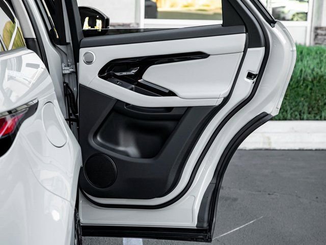Used 2025 Land Rover Range Rover Evoque S image 23