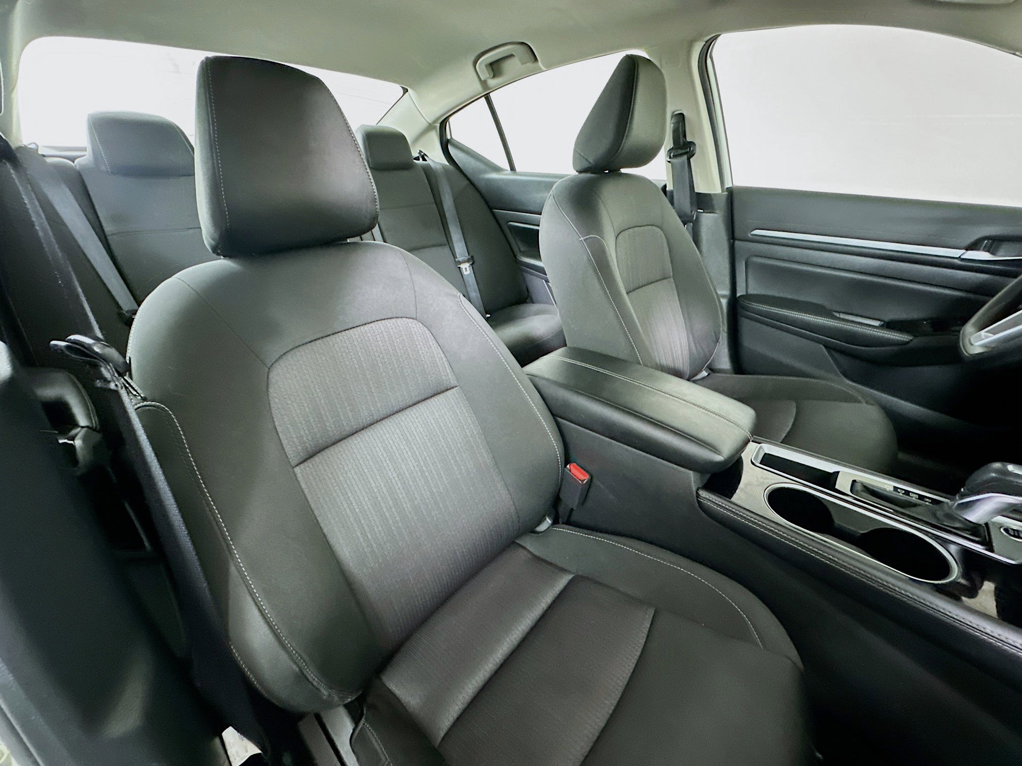 Used 2023 Nissan Altima 2.5 SV image 25